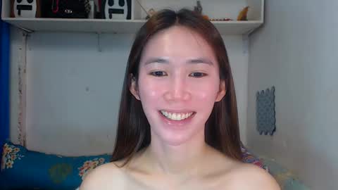 Snapshot of asianqt19 chatting on May 18, 6:41 am J A D E online show from May 18, 6:41 am
