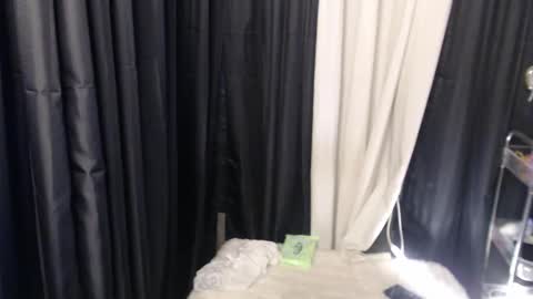 Snapshot of asiantwink_ariel19 chatting on January 15, 12:48 am asiantwink_ariel19 online show from January 15, 12:48 am