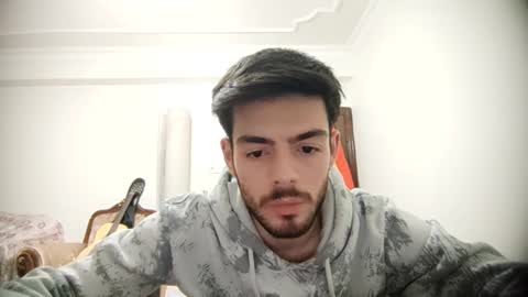 asihandsome06 online show from February 22, 6:19 pm