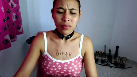 Snapshot of asiri_smith chatting on June 19, 10:24 pm Asiri online show from June 19, 10:24 pm