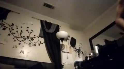 Snapshot of askme2shou chatting on October 25, 8:33 am askme2shou online show from October 25, 8:33 am