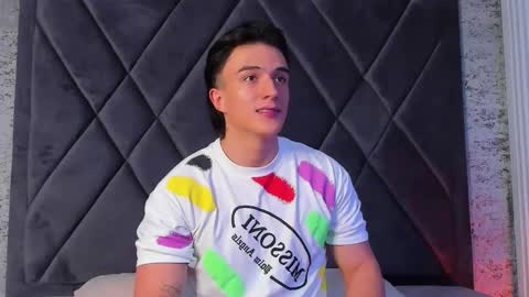 Snapshot of aslanfox_ chatting on January 10, 2:35 am Aslan online show from January 10, 2:35 am