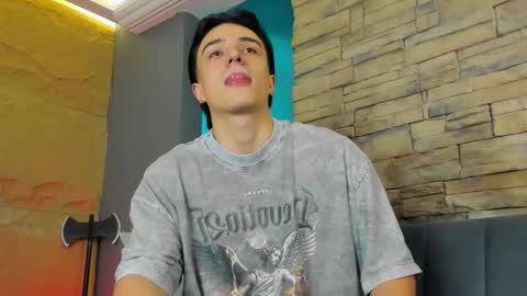 Snapshot of aslanfox_ chatting on February 21, 2:56 am Aslan online show from February 21, 2:56 am