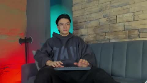 Snapshot of aslanfox_ chatting on February 24, 2:31 am Aslan online show from February 24, 2:31 am