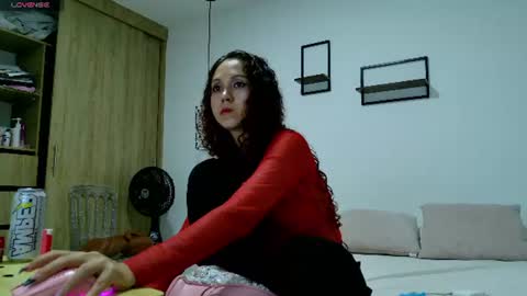 Snapshot of aslysande chatting on June 21, 4:59 am aslysande online show from June 21, 4:59 am
