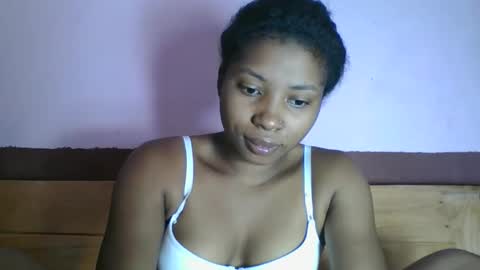 asmiraa online show from March 8, 9:35 am