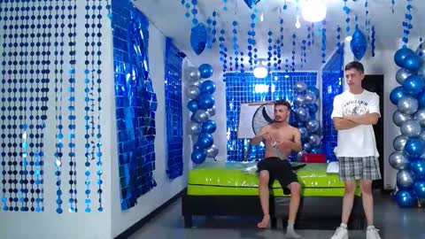 THOMAS AND DAMIAND online show from January 30, 3:22 am