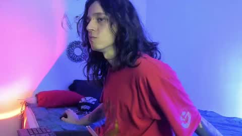 Snapshot of asmodeuszz chatting on December 3, 5:20 am asmodeuszz online show from December 3, 5:20 am