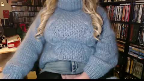 Aspen Vale online show from February 17, 11:53 pm