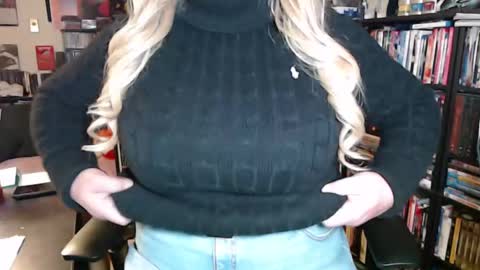 Aspen Vale online show from October 14, 11:38 pm