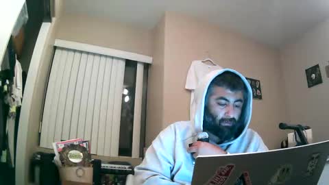 Snapshot of aspkt_uno_122 chatting on January 28, 9:08 am aspkt_uno_122 online show from January 28, 9:08 am