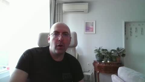 Snapshot of assbitch189 chatting on May 25, 9:37 am assbitch189 online show from May 25, 9:37 am