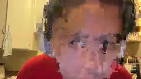 Snapshot of assert32 chatting on November 25, 8:25 am Patty online show from November 25, 8:25 am