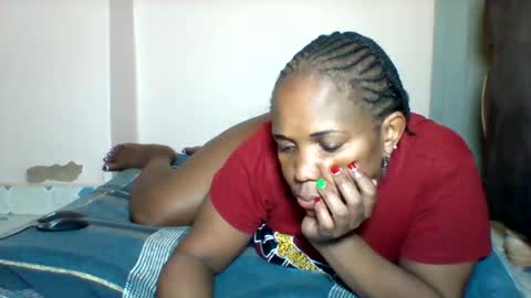 Snapshot of assqueen4 chatting on November 2, 3:09 am FLORAH DANIEL online show from November 2, 3:09 am