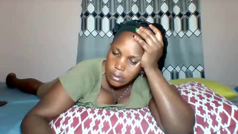 FLORAH DANIEL online show from December 3, 7:12 pm