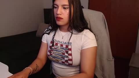 Ash online show from December 5, 7:32 pm