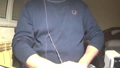 astelover online show from December 15, 9:09 pm