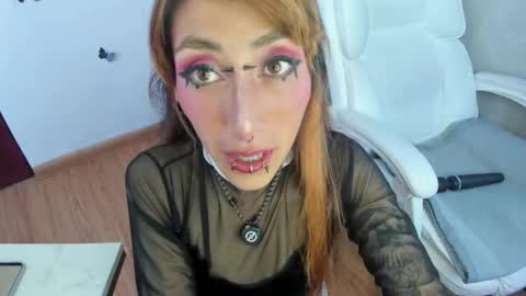 Snapshot of asterothxznikki chatting on February 12, 1:55 am Asterothxznikki online show from February 12, 1:55 am