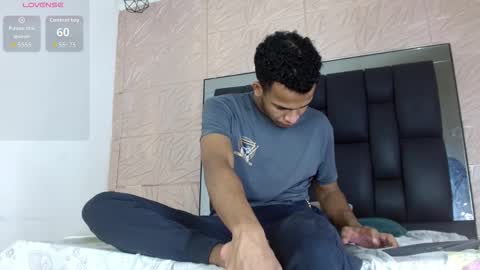 Snapshot of aston_vera chatting on January 17, 9:40 pm Aston online show from January 17, 9:40 pm