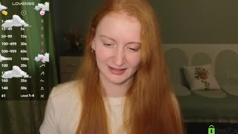 Snapshot of astoria_ross_ chatting on April 2, 3:31 pm Astoria online show from April 2, 3:31 pm
