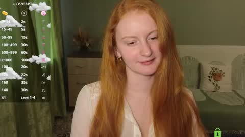 Snapshot of astoria_ross_ chatting on April 6, 3:13 pm Astoria online show from April 6, 3:13 pm