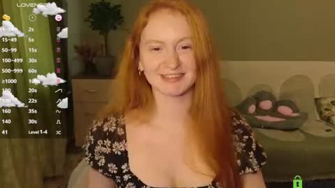 Snapshot of astoria_ross_ chatting on July 16, 3:18 pm Astoria online show from July 16, 3:18 pm