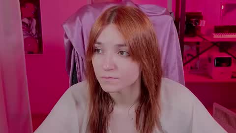 Snapshot of astra_lis chatting on October 10, 12:26 pm Astra online show from October 10, 12:26 pm