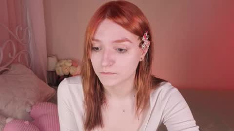 Snapshot of astra_lis chatting on October 21, 1:34 pm Astra online show from October 21, 1:34 pm