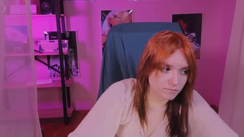 Snapshot of astra_lis chatting on October 25, 12:13 pm Astra online show from October 25, 12:13 pm