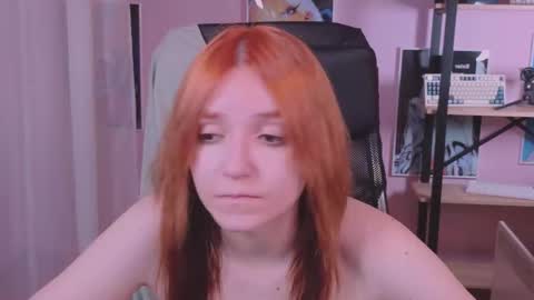 Snapshot of astra_lis chatting on October 28, 12:19 pm Astra online show from October 28, 12:19 pm