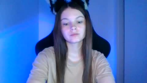 Snapshot of astradream_ chatting on September 26, 5:17 pm astradream_ online show from September 26, 5:17 pm