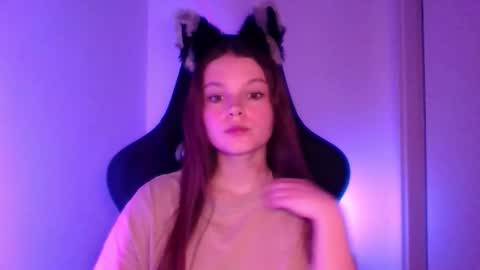 Snapshot of astradream_ chatting on October 6, 6:27 pm astradream_ online show from October 6, 6:27 pm