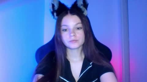 Snapshot of astradream_ chatting on October 8, 5:32 pm astradream_ online show from October 8, 5:32 pm