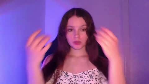 Snapshot of astradream_ chatting on October 11, 7:23 pm astradream_ online show from October 11, 7:23 pm