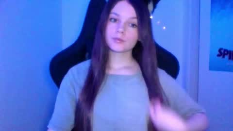 astradream_ online show from February 16, 9:22 pm