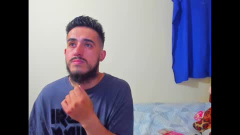 Snapshot of astredad2025 chatting on November 4, 3:05 am Mag and Molly online show from November 4, 3:05 am