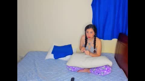 Snapshot of astredad2025 chatting on November 21, 3:16 am Mag and Molly online show from November 21, 3:16 am