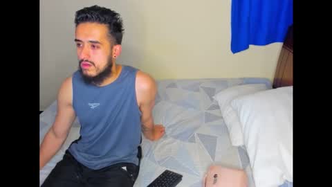 Snapshot of astredad2025 chatting on December 2, 3:01 am Mag and Molly online show from December 2, 3:01 am