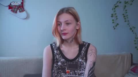 Zara online show from January 7, 7:05 pm