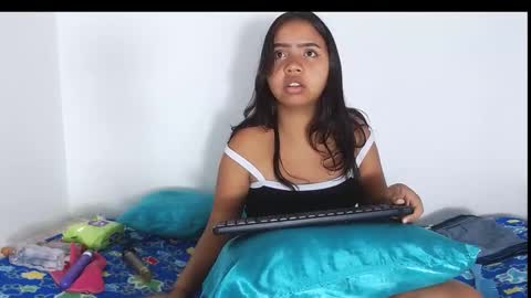 Snapshot of astridvagina18 chatting on December 29, 7:22 pm ASTRID online show from December 29, 7:22 pm
