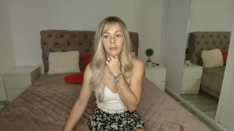AstridX online show from July 8, 8:57 pm