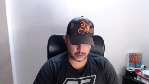 Snapshot of astton_nick chatting on December 4, 10:02 am Nick Astton online show from December 4, 10:02 am