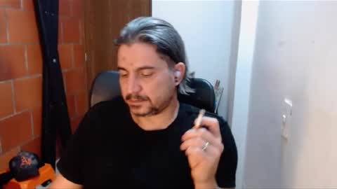 Snapshot of astton_nick chatting on February 12, 8:49 am Nick Astton online show from February 12, 8:49 am