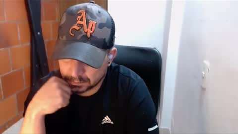 Snapshot of astton_nick chatting on February 13, 5:26 am Nick Astton online show from February 13, 5:26 am