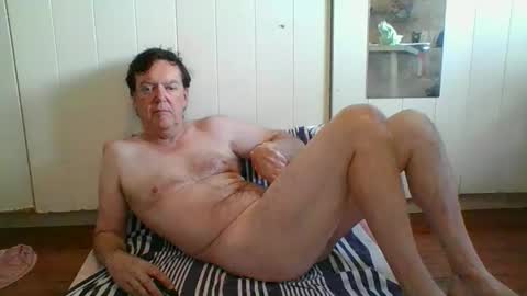 astute008 online show from February 9, 11:53 pm