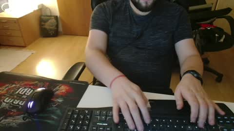 Leo online show from December 9, 11:34 pm