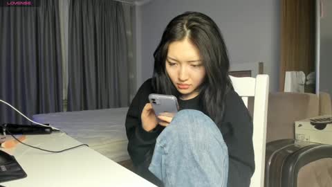 asuna_kirigaya online show from December 6, 12:23 am