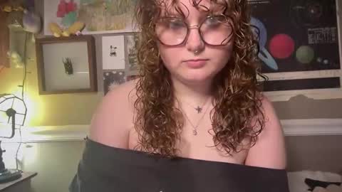 asurdaisy online show from May 5, 8:17 pm