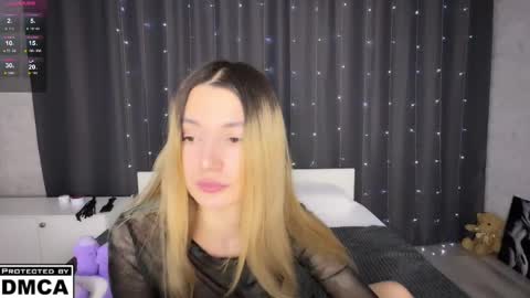 Snapshot of asya_foxy chatting on January 24, 2:07 am Asya online show from January 24, 2:07 am
