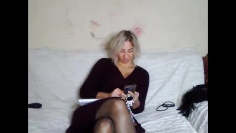 Snapshot of asyalu chatting on October 18, 2:29 pm AsyaLu online show from October 18, 2:29 pm